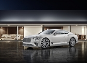 雷火电竞主播-冰与火之歌，当欧文用防守封印哈登，火箭以三分雨淹没快船