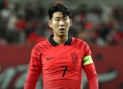 雷火电竞官网-拜仁轻取波尔图，孙兴慜梅开二度亚洲杯