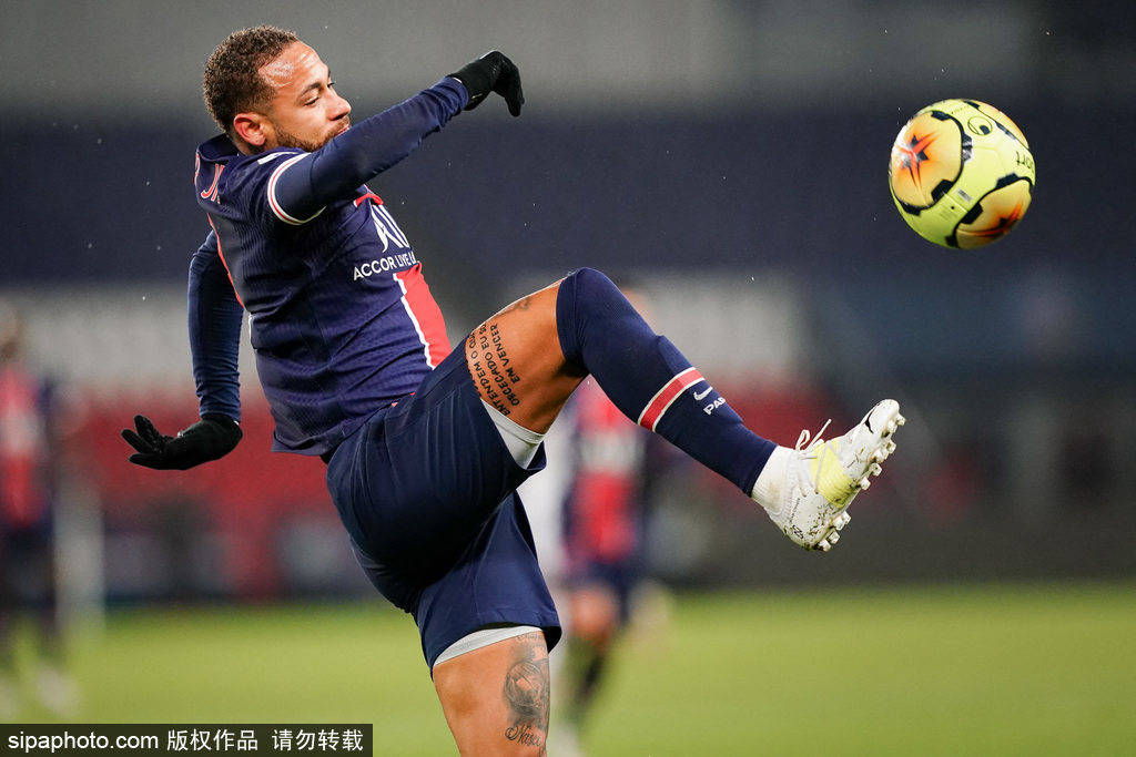 切尔西战平那不勒斯，内马尔乌龙送礼意甲