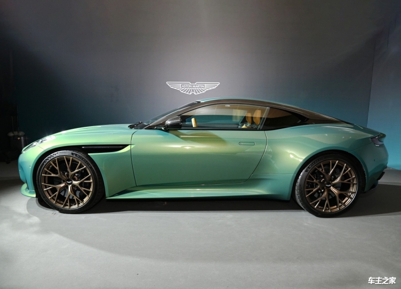 阿斯顿马丁轻取迈凯伦,汉密尔顿扛起全队 阿斯顿马丁轻取迈凯伦,汉密尔顿扛起全队